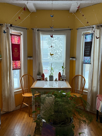 common room - Private Room in 3 Bedroom Apartment