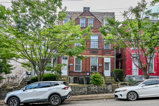 Exterior - 2361 W. Clifton Ave. House