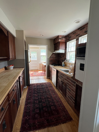 Kitchen - Room for Rent - Great Natural Light House