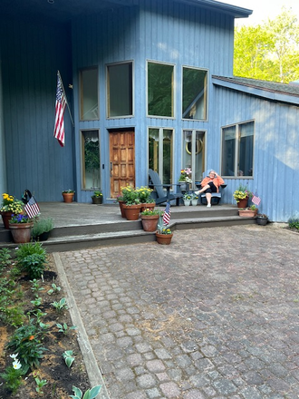 Serenity in Bolton - NEGOTIABLE - Quiet Setting on Cul-De-Sac.1 Furn BR + storage room + extra space available