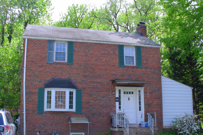 Front - FULLY FURNISHED - 5 BED/4 BATH - $3900 - PETS OK