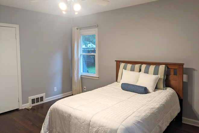 Bedroom (Back Right) - Furnished Bedroom - Walk to Emory House