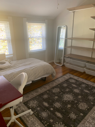 bedroom 2 - *fragrance free* private room in comfortable, owner occupied home