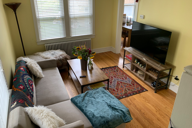 Living room - Furnished bedrooms w/private bathroom-Linden Ln-Princeton Townhome