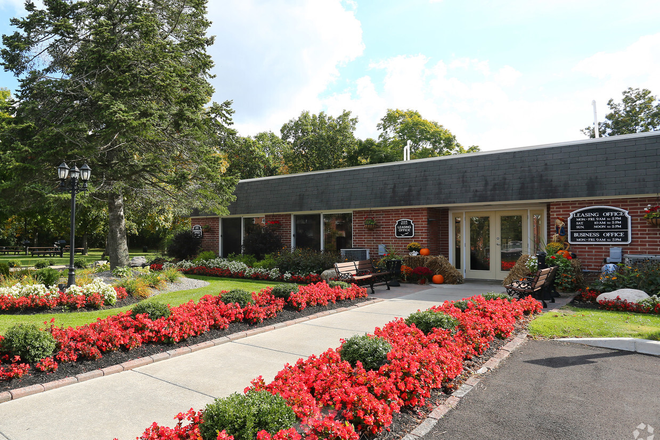 Nob Hill Apartments - Nob Hill Apartments