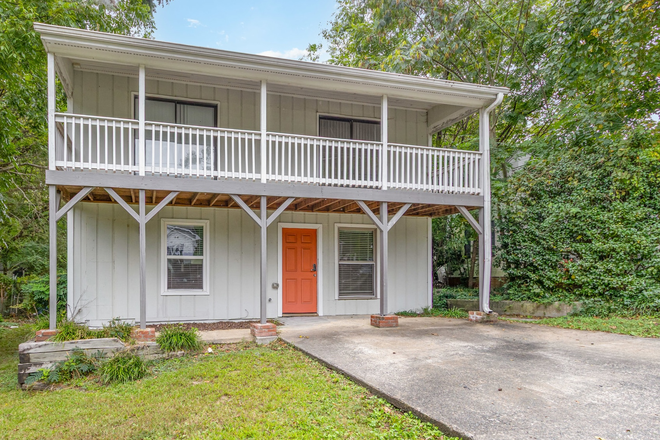 Front - Private Upstairs Duplex Unit | Furnished | All Utilities Included