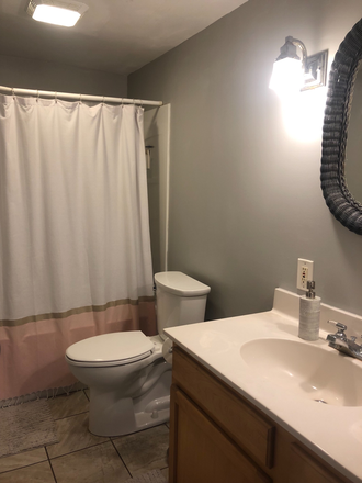 Bathroom - Walk to Lake House