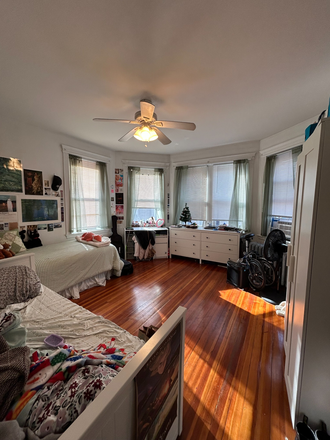 Bedroom - 3 Bed Available 9/1/26! *CONTACT NOAH 603-470-8181 Apartments