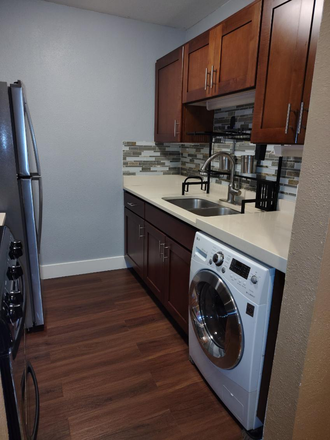 Photo - 2bdrm 2bthrm between U of U and Foothills village ctr. Condo