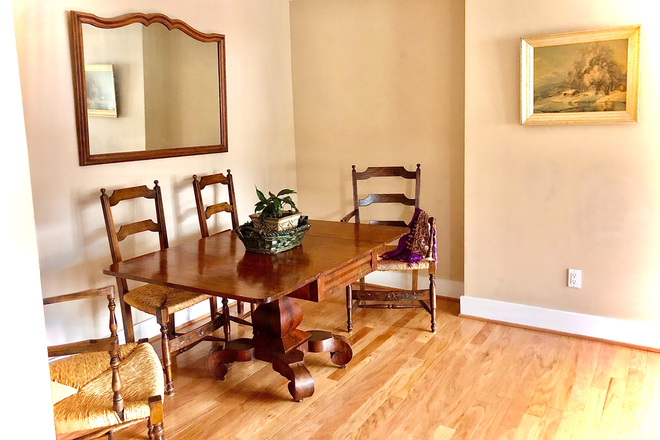 Dining Alcove - Beautiful, Sun-Filled 1 Bdrm in Palisades near Georgetown Condo