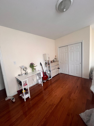 Furnished - Summer Sublet Close to Campus Apartments