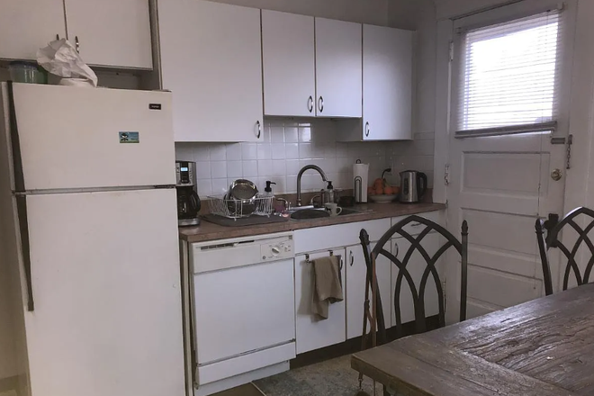 Photo - 1 to 6 Bedrooms Available Apartments