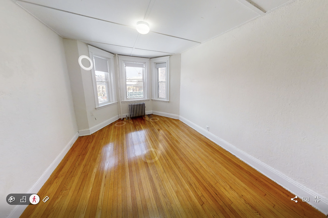 Sublet room - May 1 – August 31  |  1 Male Spot in Shared Room