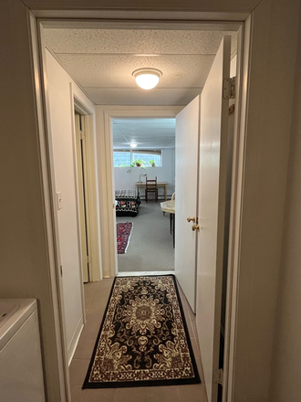 Entrance/Mud Room - Studio Apartment for Rent, West Cambridge