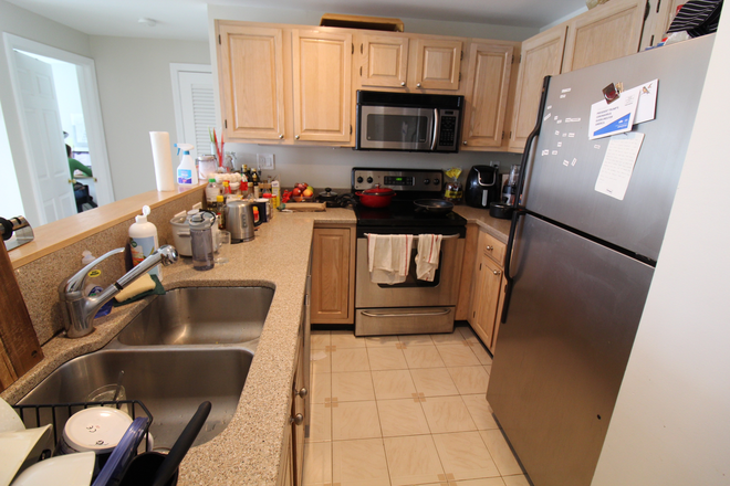 2 - Condo with 2 BEDS PLUS STUDY, 2 FULL BATHS, GARAGE PARKING, ELEVATOR next to Harvard campus
