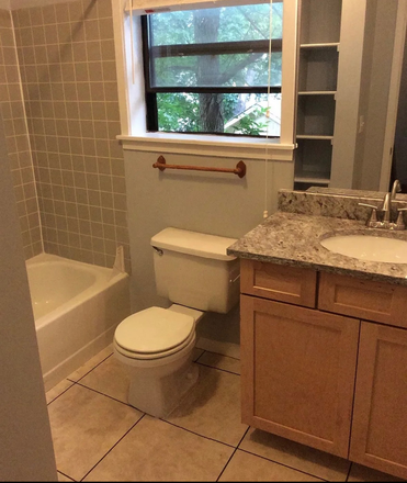 Bathroom - Sunny Side Property Management Townhome