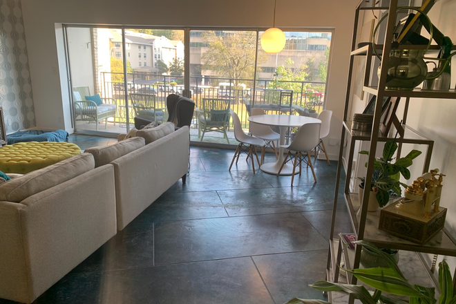 Living Room - 3BR/3BA on West End Condo