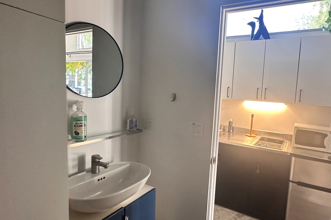 bathroom - Quiet studio+high ceiling+wide glass doors+garden +deck +laundry and free street Parking. Apartments