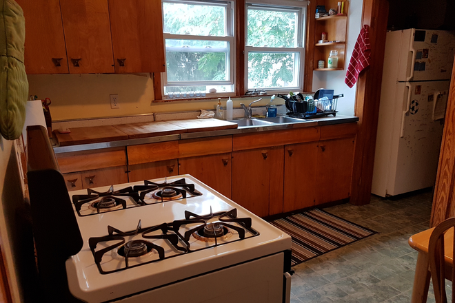 Large kitchen with new gas stove - PERFECT FOR TUFTS STUDENTS! Campus living in your own spacious apartment rather than a cramped dorm