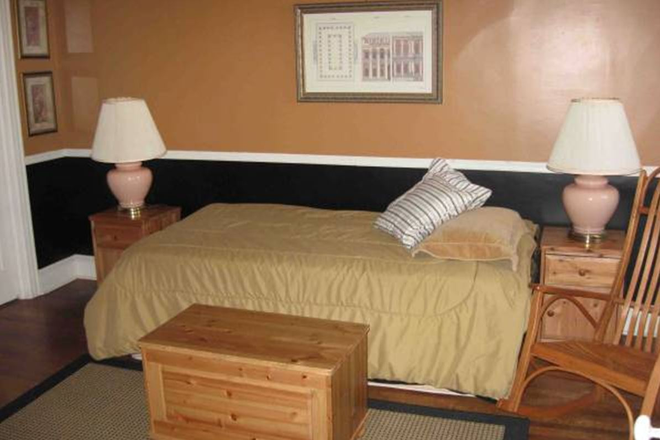 Athens bedroom - Furnished room in shared home-Chestnut St-Princeton