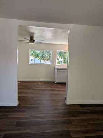 View of the kitchen from living room - 3br/1.25b- Very Light And Bright Upper Level -$3500 / (Woodbridge in Irvine) Condo