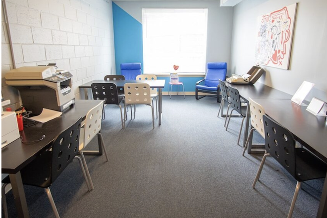 Study Room - HH Cresmont Apartments