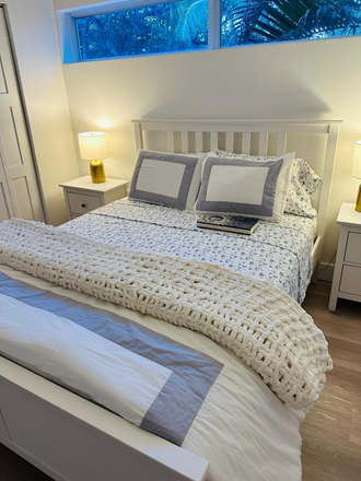 Bedroom - Peaceful single room in Coral Gables, walk or bike to UM House