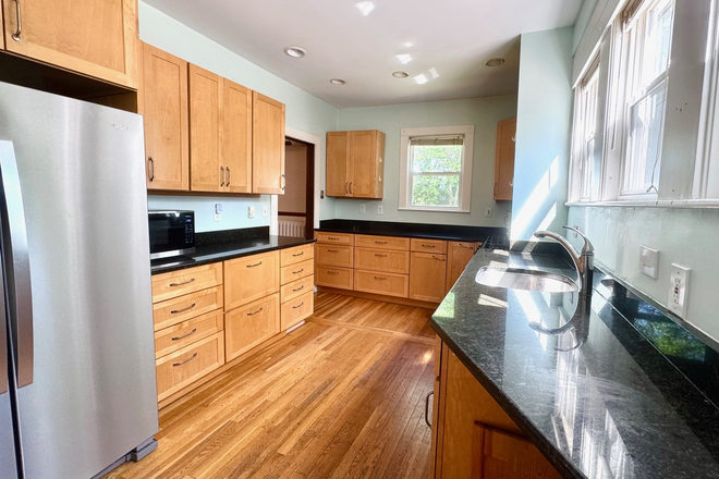 Kitchen - Spacious, 4 bedroom in the heart of Newton Center