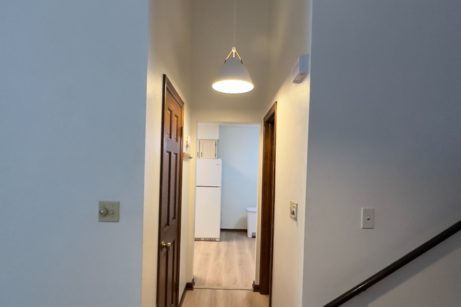 View hall to kitchen coming into front door - Large Rooms for Rent Close to Bear Creek Apartments - $500 discount on first month