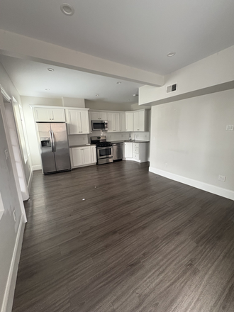 Call NOW for showings! 617-236-8600 - COTTAGE ST - *NO FEE* LRG RENOVATED 3BR/1BA W/ DW, IN UNIT LNDRY *AVAIL NOW!* IN JEFFRIES POINT! Apartments