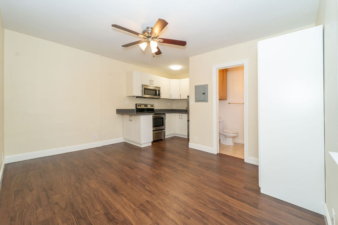  - 5471 Vicente Way