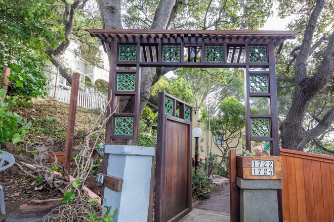 Entrance Gate - [**SUMMER SUBLET**] Close-to-Campus, Quaint, and Beautiful Fully Furnished house with Amazing Views!