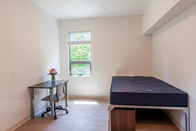 Private Bedroom - Fieldstone Artisan Graduate Apartment (01/01/2026-07/31/2026)