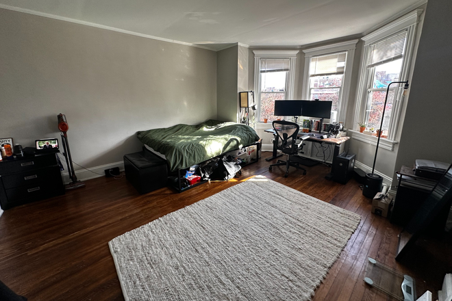 Bedoom view 2 - Spacious Sublet Bedroom very close to campus Townhome