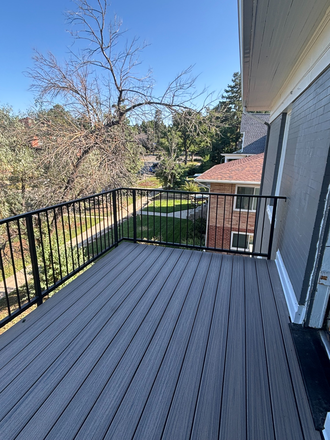 private patio for this unit only - Grey goose Triplex