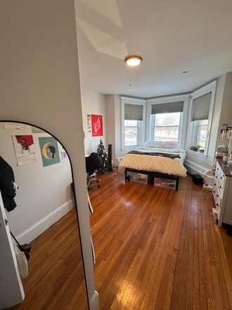 Bedroom - 1 Bedroom Available in 3bed 1.5 bath