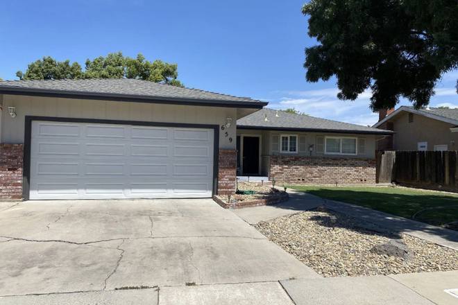 Exterior - Quiet home, two furnished bedrooms with a shared bath, co-ed house