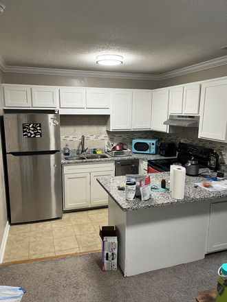 kitchen - Walltown Apartment Sublease (1Bed/1Bath)