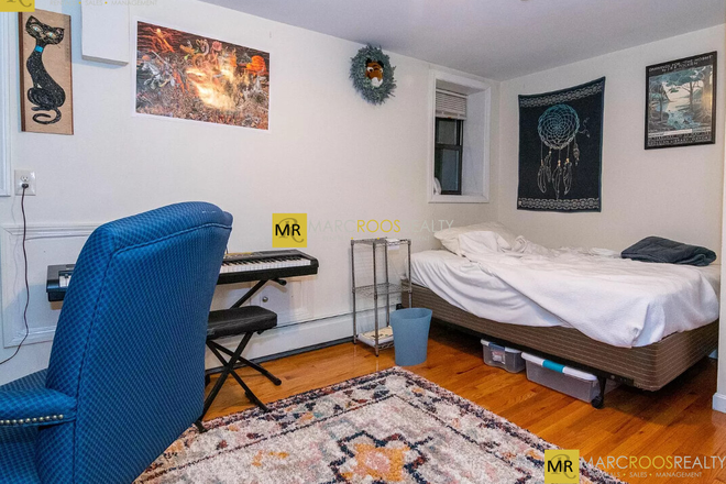 Bedroom - Saint Stephen St 4 Bed Fenway Apartments