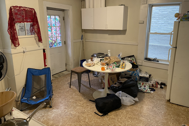 Kitchen - HEMENWAY ST  4 BED 2 BATH  FENWAY! NEU, BERKLEE 09/01  IN UNIT LAUNDRY NO FEE Apartments