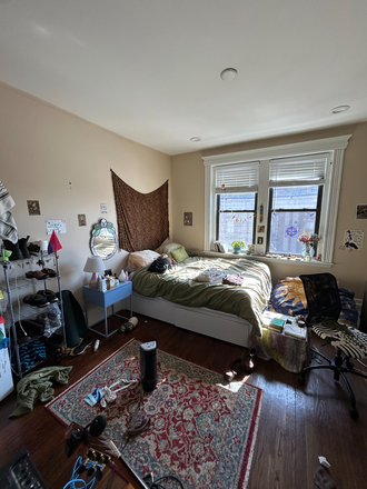 Bedroom - 3 Bed Available 9/1/26! *CONTACT NOAH 603-470-8181 Apartments