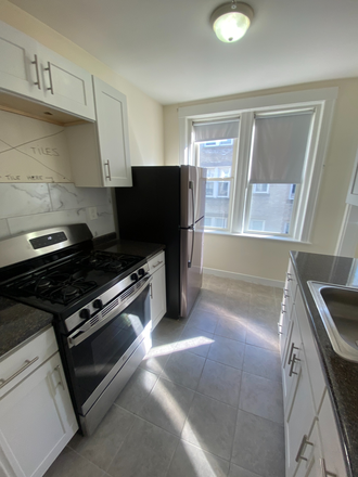 Kitchen - No brokerage fee 1 bed w/ patio! HT/HW incl! Ref #71329069 Apartments