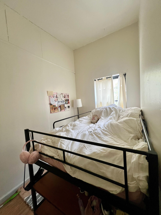 Bedroom - Chelsea Apartment - Accessible