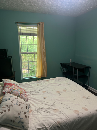 Room with a desk , furnished , if not needed will take away - Room For Rent, 1 Month, 1 Semester ,6 Month Leasem=, Females only!