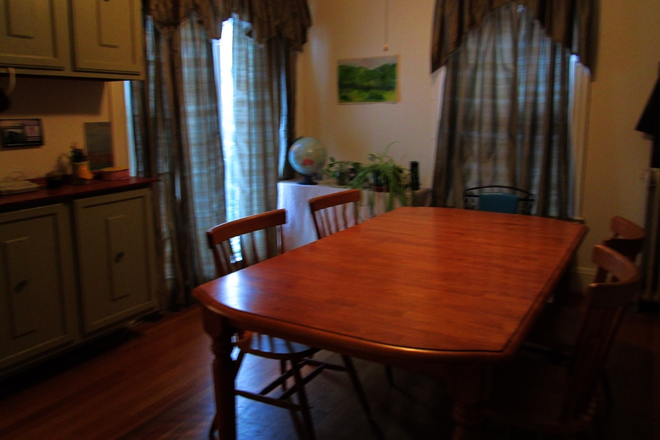 Dining room - room available in single family house close to red line and bus lines