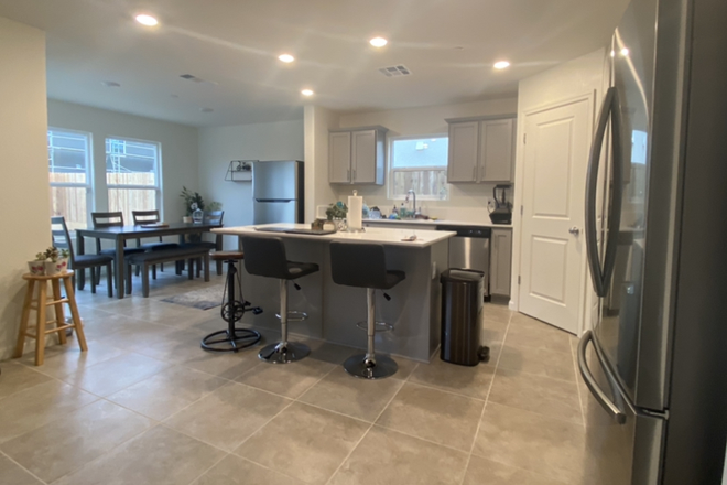 Kitchen - Private room - utilities included, shared bathroom, near campus & bus stop House