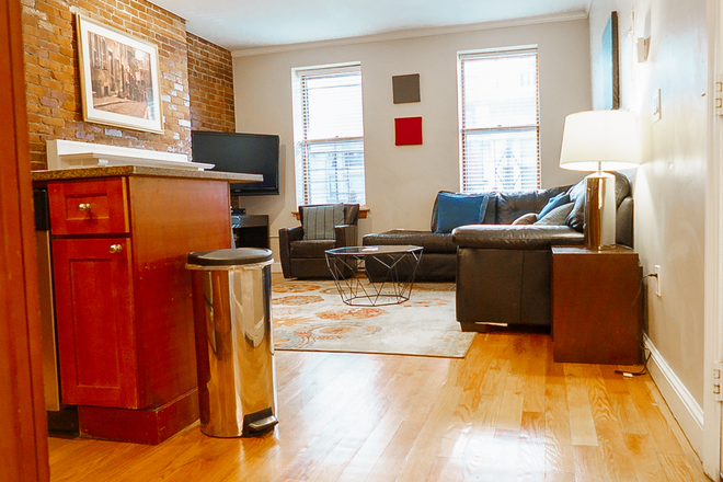 living - UPDATED 2 BED/1 BATH AVAILABLE 9/1/25 Apartments