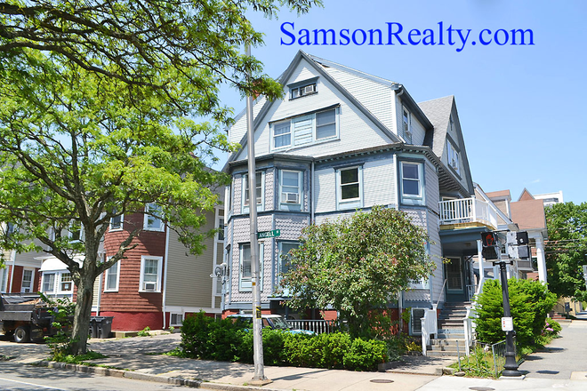 Outside - 5 Bed 2 Bath Townhouse. ALL utilities included