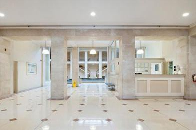 Atrium - Colonnade Condominium