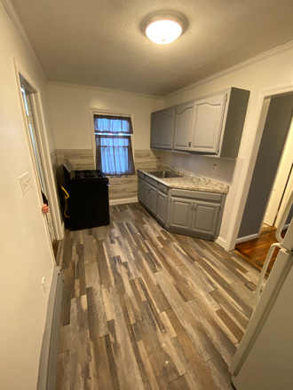 Kitchen - Maple Ave - 4 Bedroom - Available As of February 10th, 2025 House